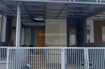 Rumah terawat SHM hadap timur dekat pintu tol Soreang bandung