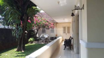 Rumah Lingkungan Asri di Cilandak Selangkah Ke Citos