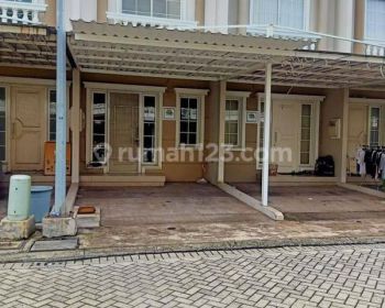 Di sewakan rumah bagus 4x15 greenlake city