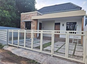 Jual Rumah Baru Luas 126m SHM Lokasi Ngaglik Sleman Yogyakarta