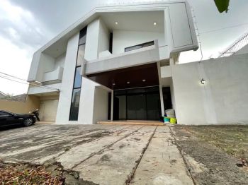 DIJUAL RUMAH SIAP HUNI BEBAS BANJIR DI BANGKA II MAMPANG JAKSEL
