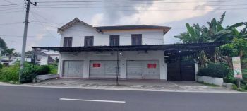 Rumah dan Ruang Usaha Palagan Dekat Hyatt, Jogja Montessori School