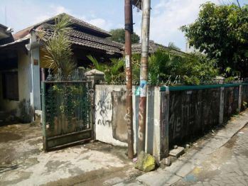 Rumah Dijual Sama kontrakan Lokasi strategis
