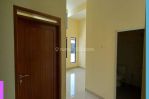 thumbnail-hanya-ini-rumah-hook-di-cluster-cisaranten-bandung-241m1-2