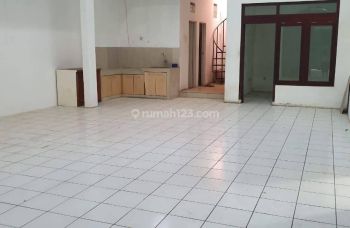 Disewakan Ruko Cantik Diarea Super Ramai Sangkuriang, Cimahi