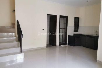 Rumah Siap Huni di Green Village Cipondoh Tangerang Strategis