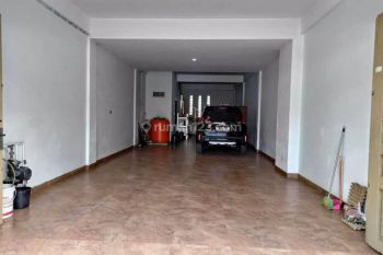 Ruko 3 Lantai Full Keramik Dijual di Jalan Teratai Dekat Rs Santa Maria