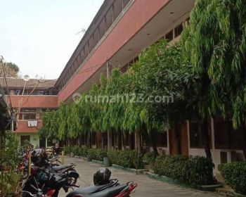 Dijual Lahan Beserta Bangunan Rumah Kos Kosan di Atasnya,