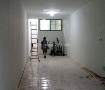Di Sewakan Ruko Di Sayap Sudirman