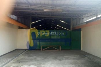 Gudang Akses Container di Sewan, Tangerang SHM