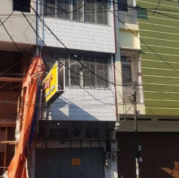 Disewakan Ruko di Jalan Buru