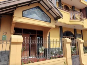 Rumah Luas Strategis Komplek Baturaden Dekat Summarecon Bandung