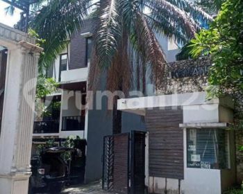 Rumah Nyaman di Ampera Kemang Hills Residence Lt 141 m2