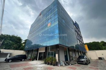 Gedung Di Menteng Area Proklamasi Tambak