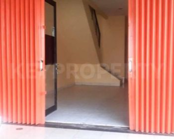 Ruko Dua Lantai Legenda Wisata