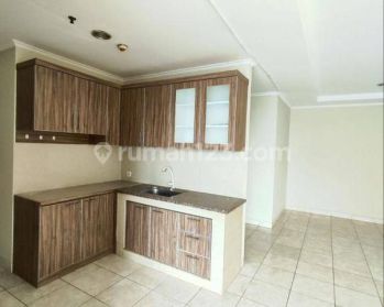 Disewakan Cepat Apartemen French Walk 3 Kamar Tidur Unfurnished Bagus
