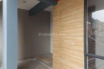 RUMAH MODEREN DAN ASRI MINIMALIS MEWAH DI SETRA DUTA. BANDUNG UTARA.