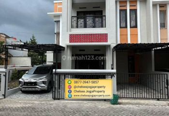 Di Sewakan Rumah 2 Lantai Full Furnish Dalam Komplek Gamping