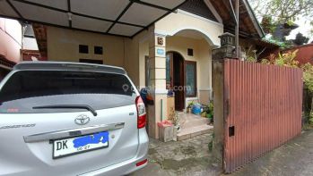 Dijual tanah plus rumah di Denpasar dekat fasilitas umum