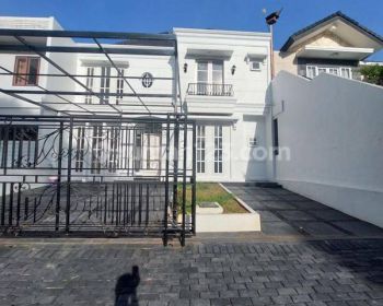 Rumah Luas 2 LT Kota Wisata, Aman, Nyaman, Tidak Banjir, Dekat Pintu Toll, Dekat