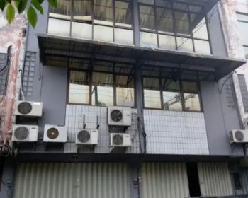 Sewa Ruko Raya Perak Timur Strategis Cocok SiapPakai Buat Usaha Kantor