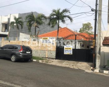Rumah Kupang Indah 6 lokasi dekat raya Kupang Indah 1,5 lantai cocok untuk atau