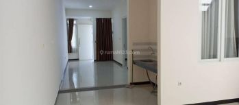 Rumah Disewa Minimalis di Taman Kopo Indah V