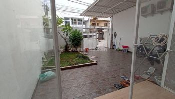 Rumah muara karang blok 9