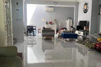 Siap Huni Rumah 2 Lantai Cluster Beryl Phg Gading Serpong