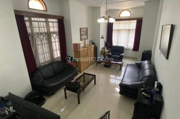 Rumah Asri Di Komplek Geger Kalong Bandung Utara