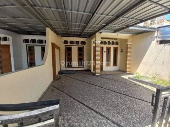 MURAH BANGET! RUMAH KUNING HOOK DEJAT PASAR GAMPING DAN RS. PKU MUHAMMADIYAH