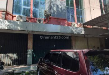 Disewakan Ruko di Nol Jalan Raya Dukuh Kupang Barat Surabaya