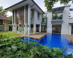 thumbnail-for-rent-modern-tropical-keb-baru-lokasi-elite-dan-asri-jakarta-selatan-0