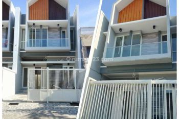 Model Scandinavian Rumah Tengah Kota Manyar Komplek Elite Dekat Galaxy Mall