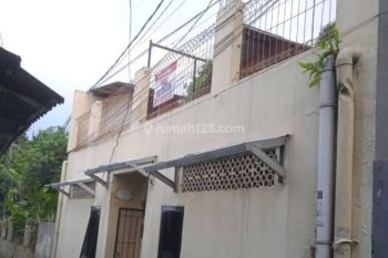 Sale Ruang Usaha: Kost2an dgn 12 kmr