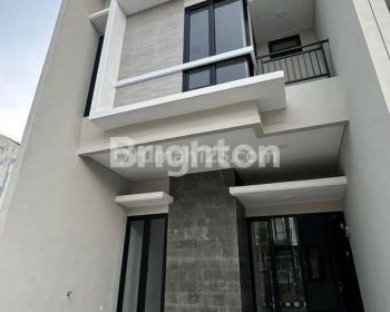 RUMAH KUTISARI INDAH UTARA DEKAT UBAYA NEW GRESS