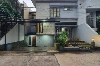 Rumah Second Dalam Townhouse di Lebak Bulus Jaksel