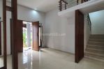 thumbnail-rumah-second-dalam-townhouse-di-lebak-bulus-jaksel-3