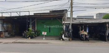 Ruko Bagus Ramai Pinggir Jalan Strategis Dekat Tol di Kamal Raya Jakarta Barat