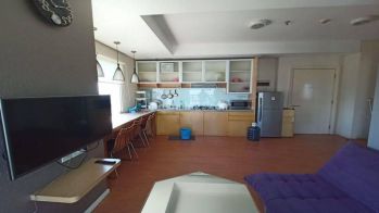 Harga Termurah, Disewa Apartemen Cosmo Terrace , 2BR, Furnished