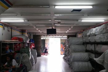 Gudang Tanah Abang Ruko Fachrudin Metro Blok A Sewa depan Jalan Raya Pasar Tanah