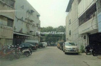 Gudang Pabrik di Jl. P. Jayakarta, 3lt, Konstruksi Baja, Ls.1425m