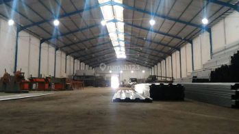 Gudang pinggir jalan sukoharjo solo, akses kontainer..