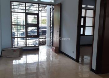 Sewa Kontrak Rumah Dalam Cluster Antapani Dekat Arcamanik Cisaranten