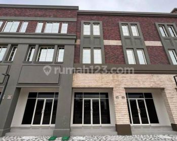 DISEWAKAN RUKO BOSTON BOULEVARD PIK 2 UK. 4, 5x15 (3 LT) PANTAI INDAH KAPUK