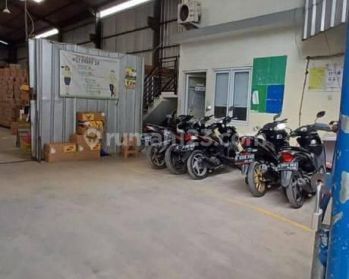 Gudang di Cipondoh, Tangerang, Uk 14x42 660m2, Ready Office, Shm.