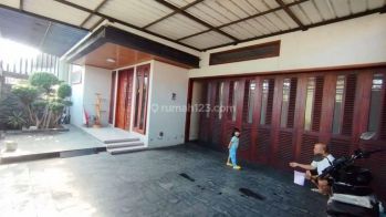 RUMAH MEWAH 2 LANTAI FURNISH DEKAT KAMPUS UNS SURAKARTA