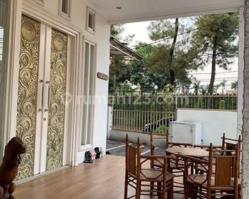 Dijual Rumah Villa Melati Mas Vista, Serpong, (2,5 lantai & Furnished)