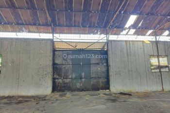 Gudang di Daan mogot. Tangerang Butuh Renovasi SHM 4700 m2