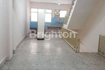 RUKO 3 1/2 TINGKAT INTI KOTA JL ASIA DEKAT JL LAMLO